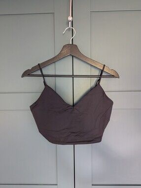 BB Dakota by Steve Madden Black V-Neck Crop Top | Medium
